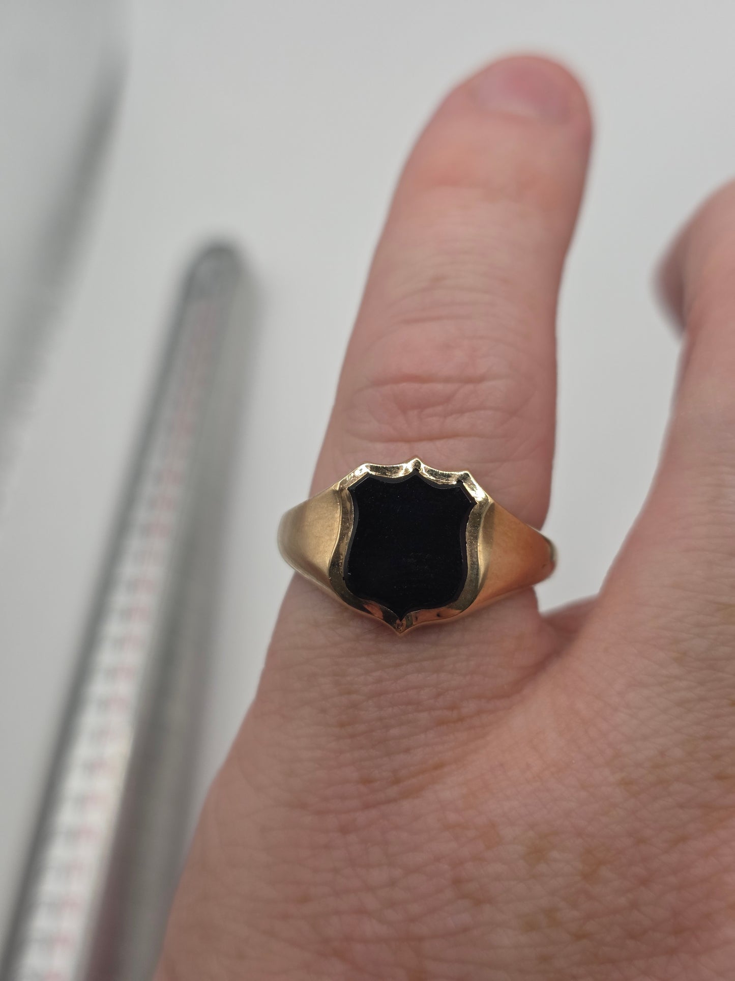 9ct gold onyx shield signet