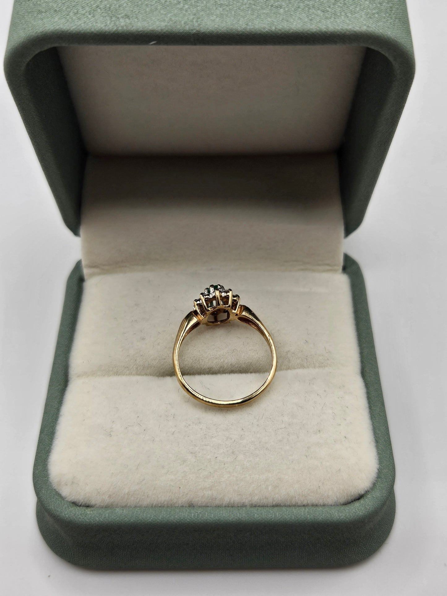 9ct gold emerald and cz ring