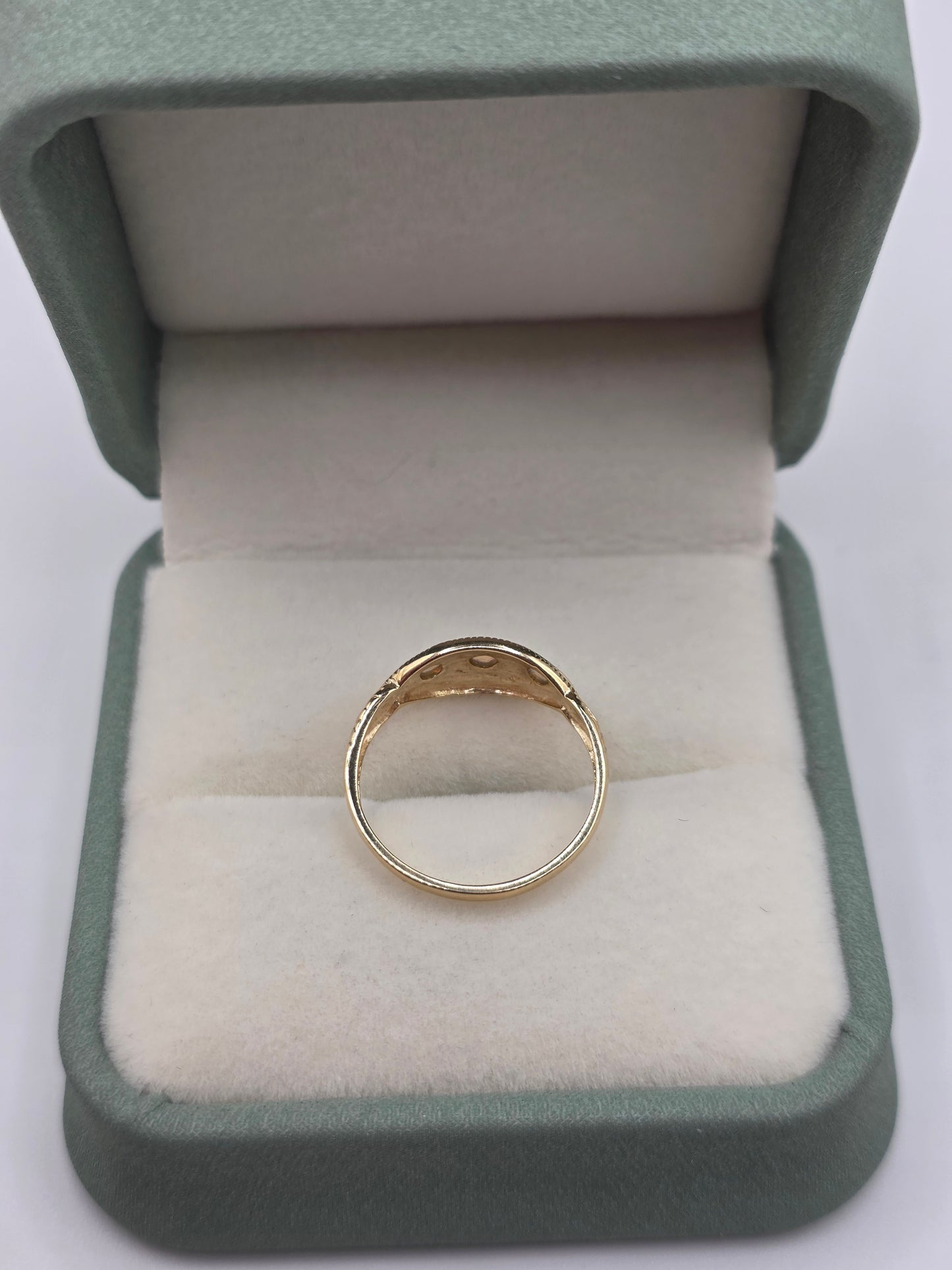 9ct gold opal gypsy ring
