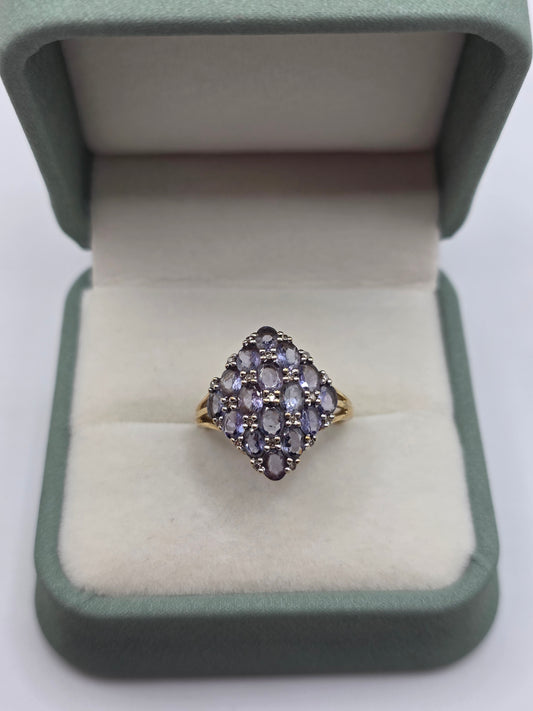 9ct gold tanzanite and diamond ring