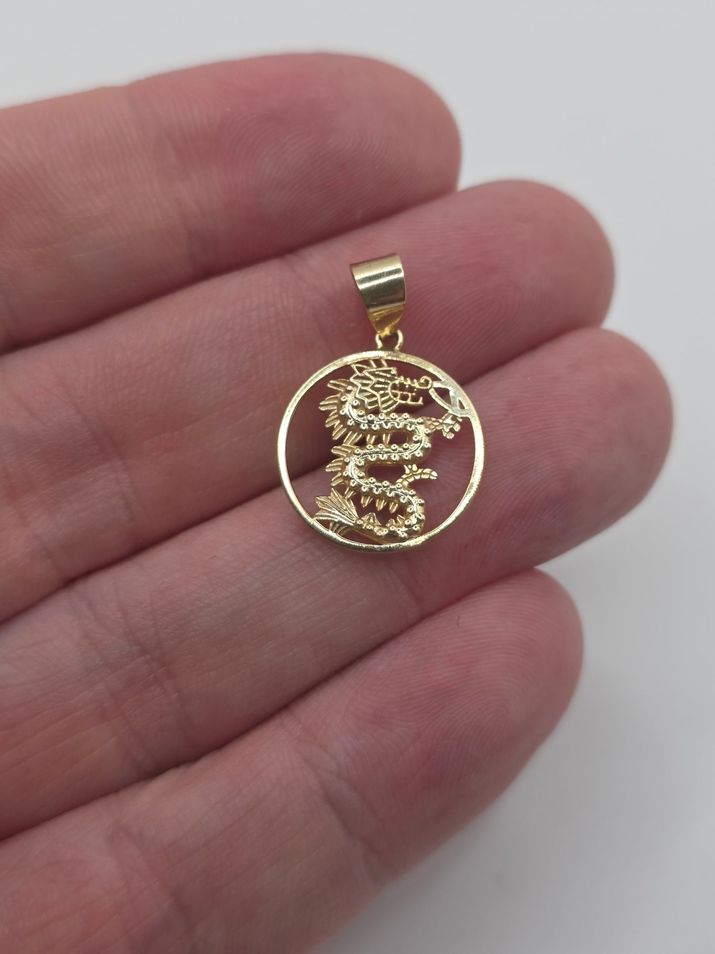 9ct gold dragon pendant