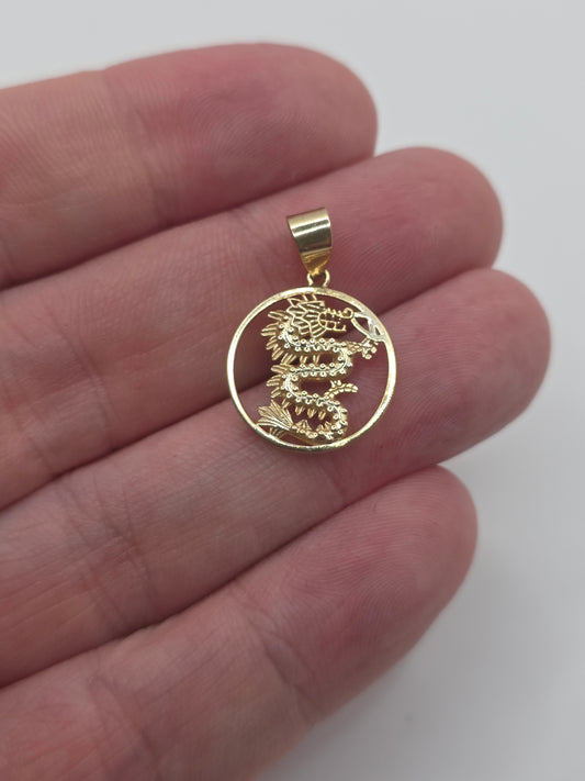 9ct gold dragon pendant
