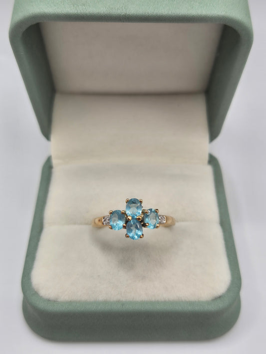 9ct gold topaz and diamond ring