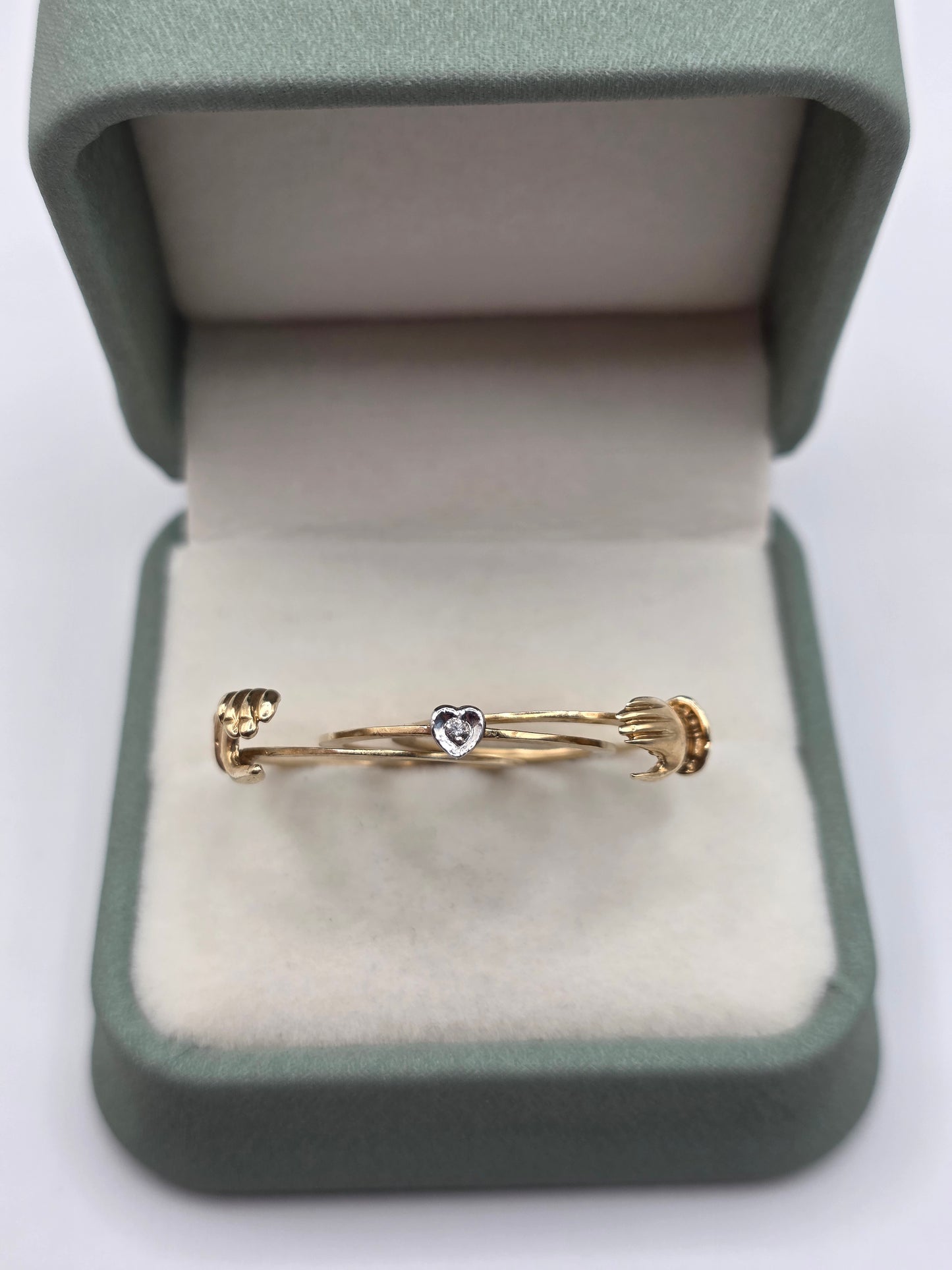9ct gold diamond fede opening ring