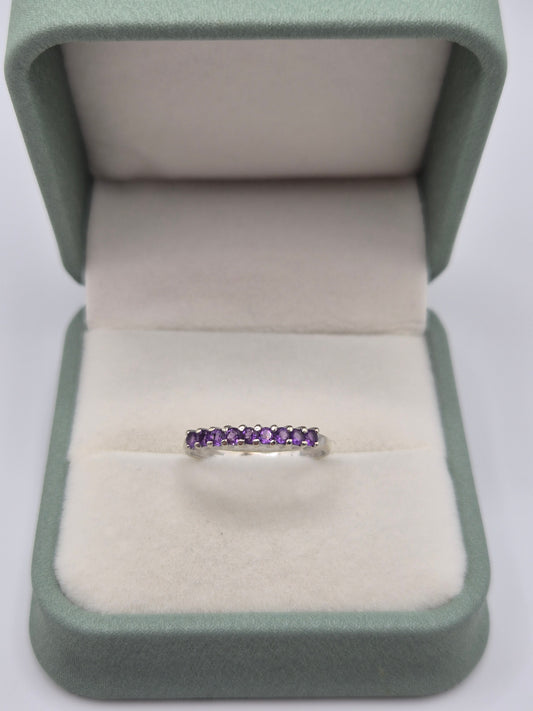 9ct white gold amethyst ring