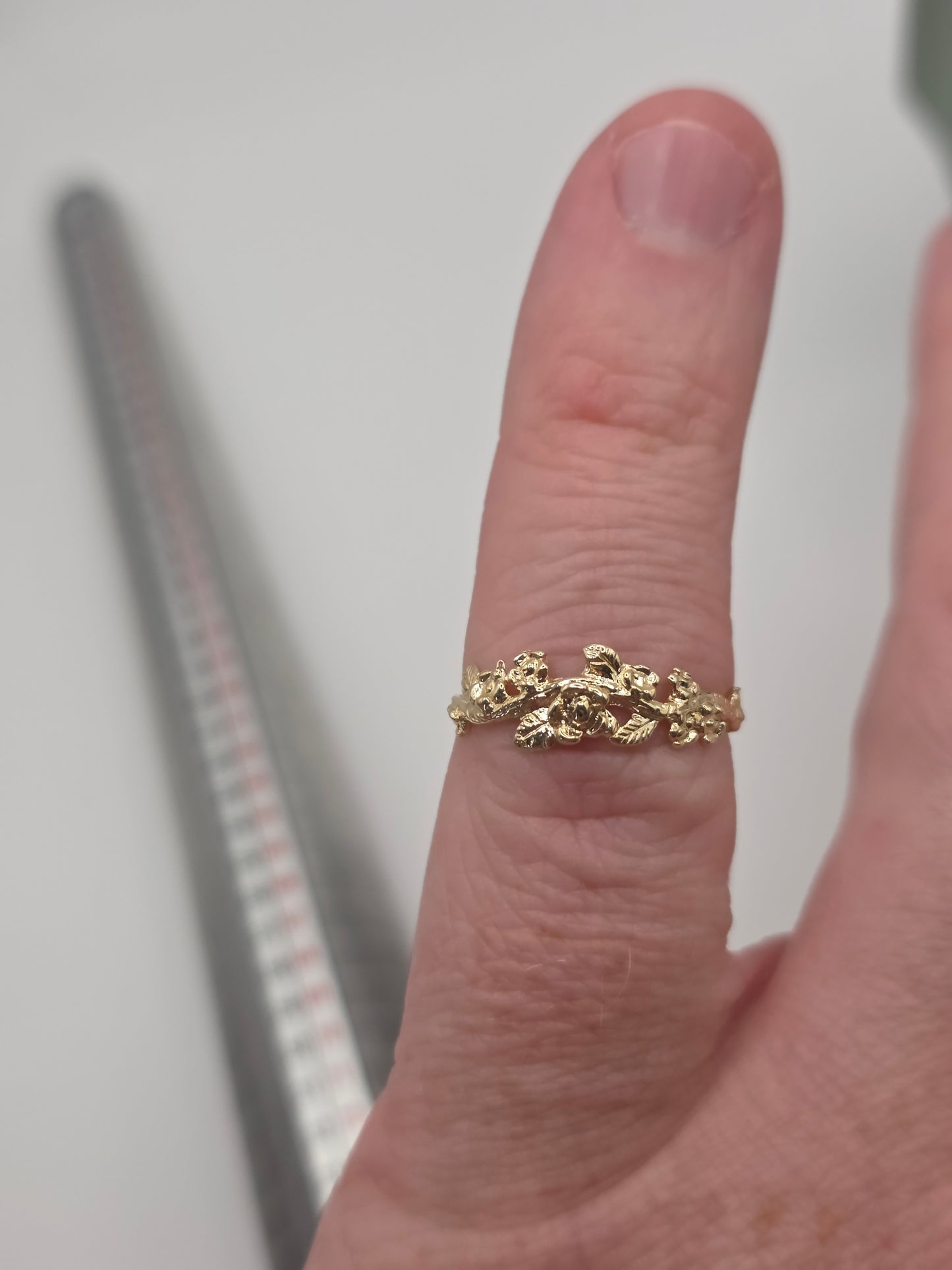 9ct gold forget me knot ring