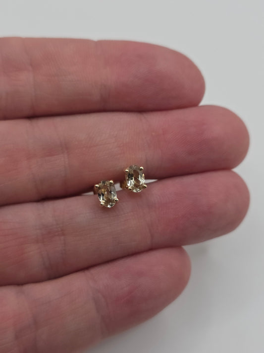 9ct gold peridot earrings