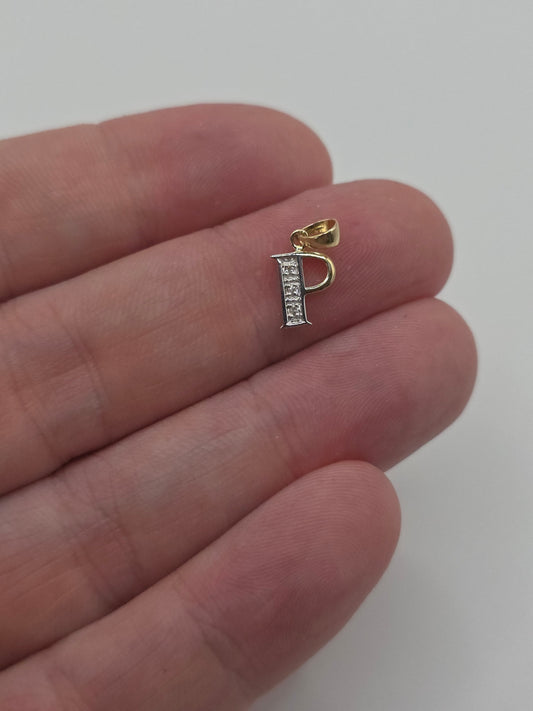 9ct gold diamond initial P pendant