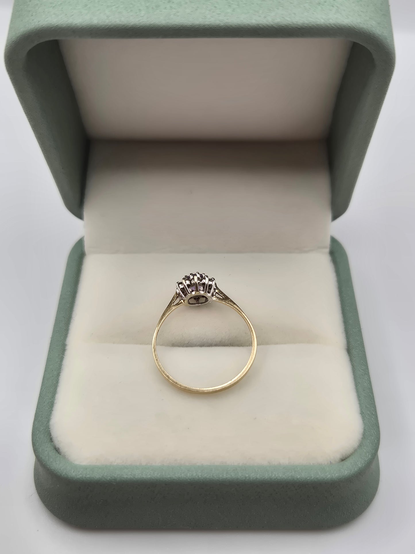 9ct gold amethyst and cz ring