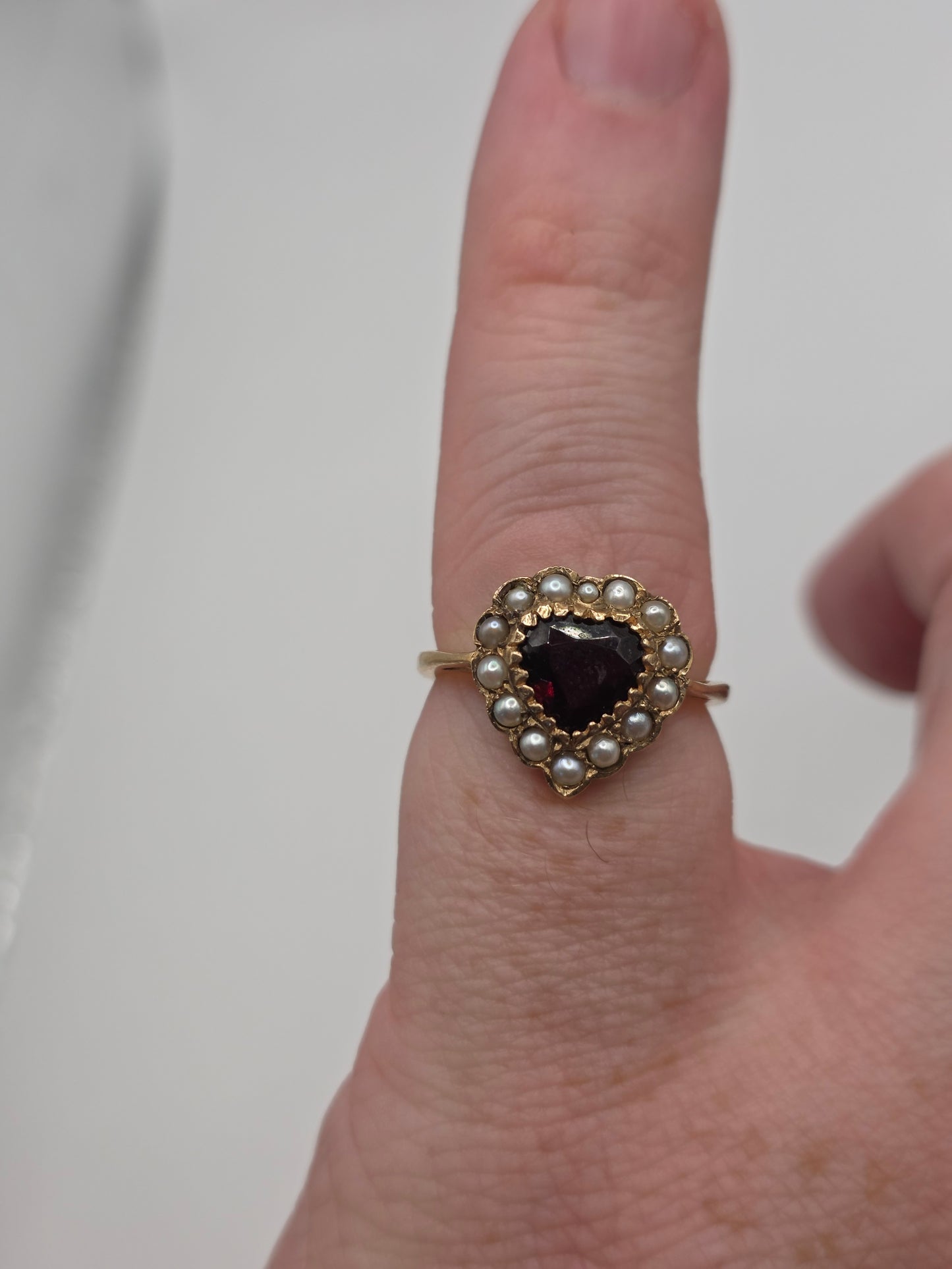 Vintage 9ct gold garnet and pearl heart ring