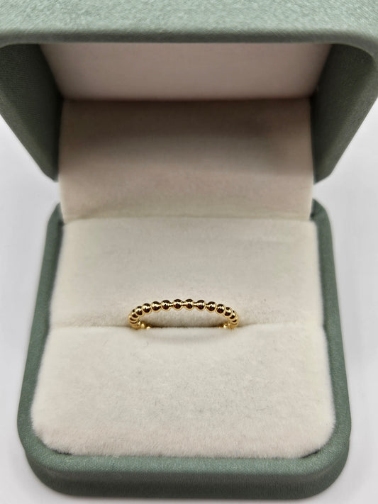 18ct gold band