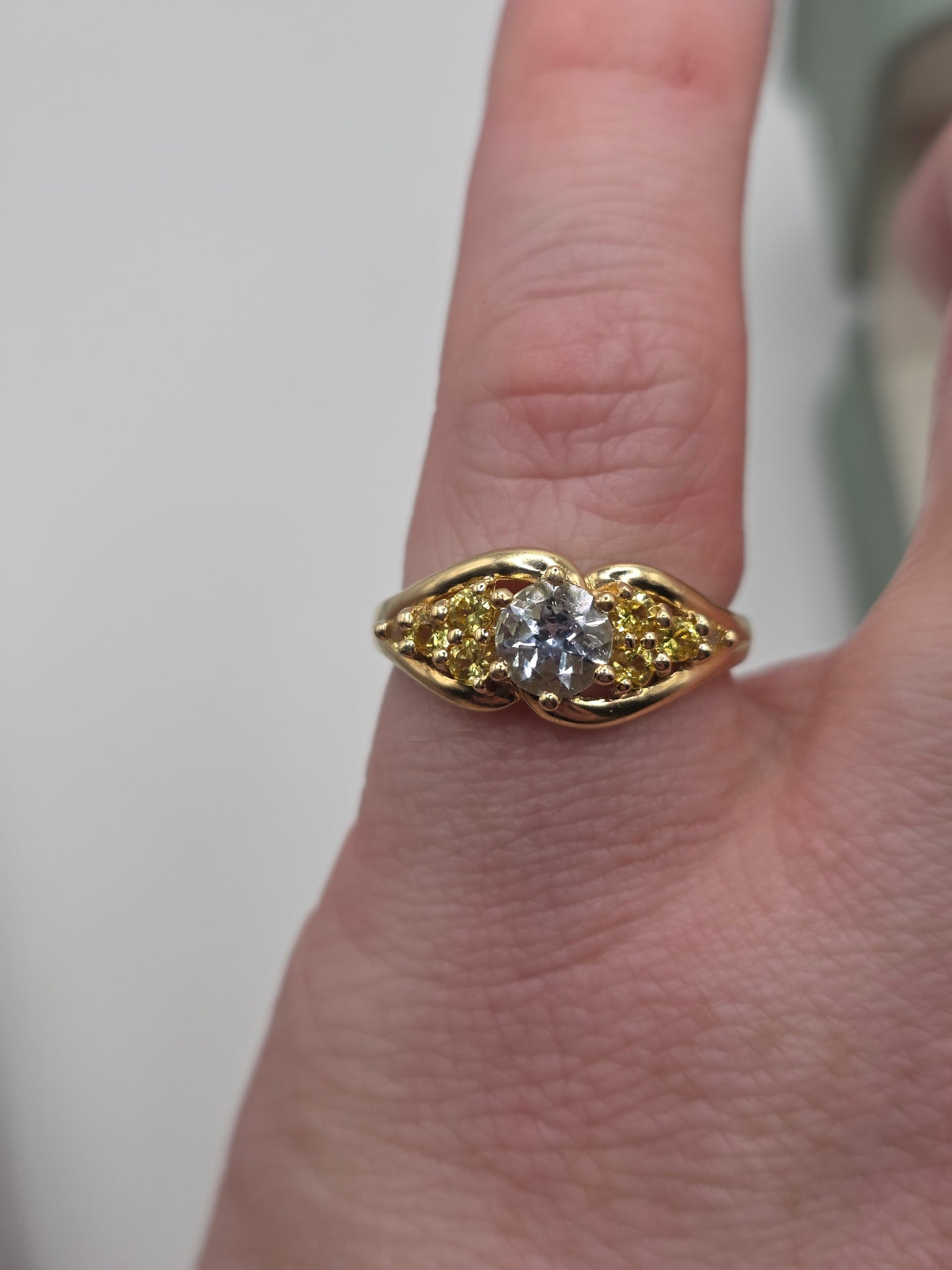 9ct gold aquamarine and yellow sapphire ring