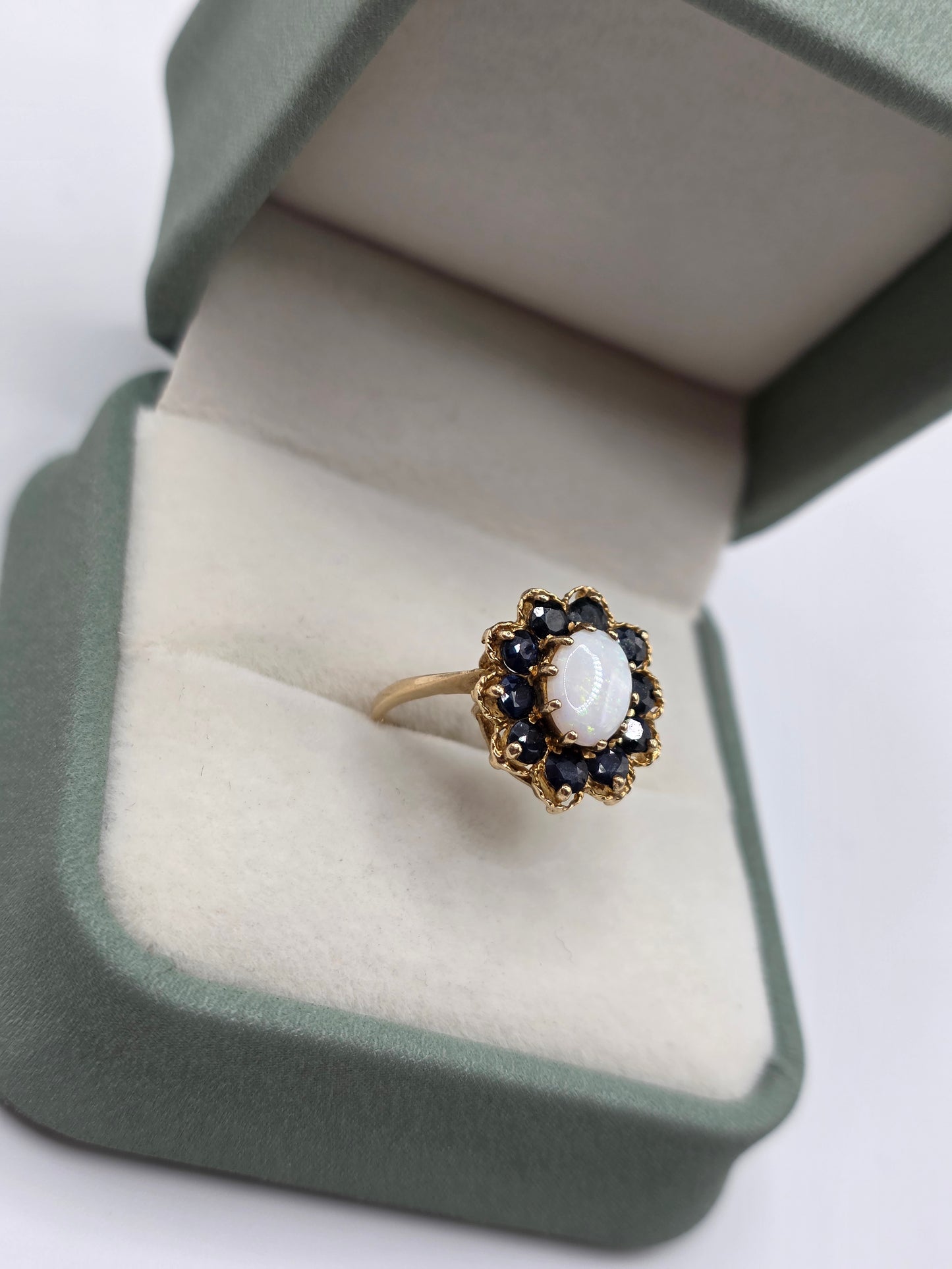 9ct gold opal and sapphire ring