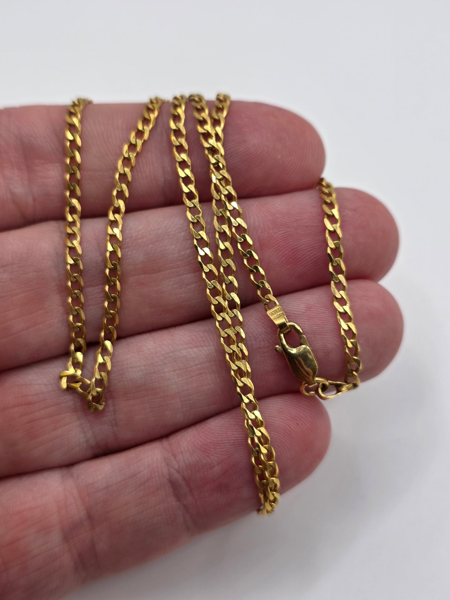 9ct gold curb chain (84)