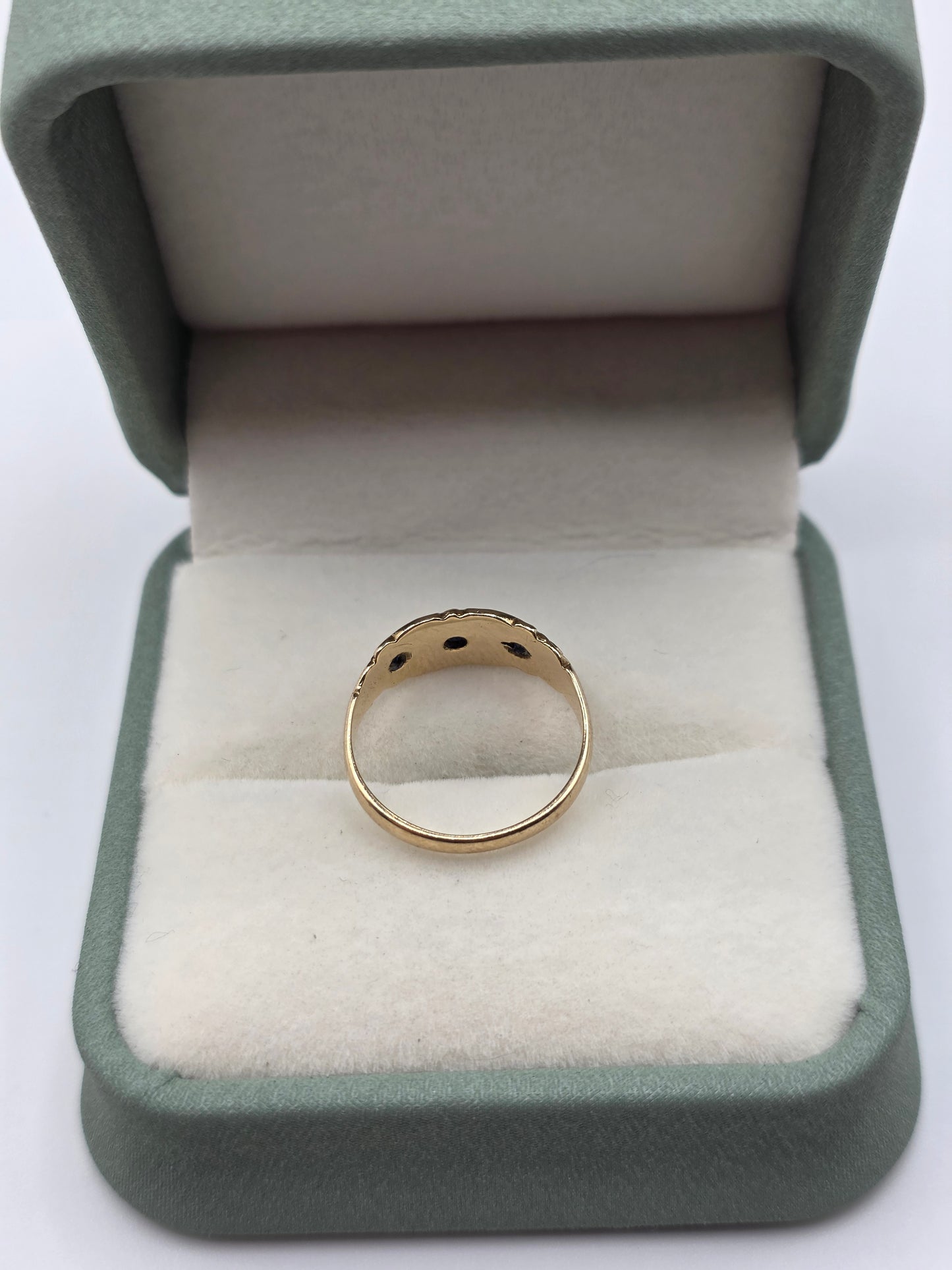 9ct gold sapphire and diamond gypsy ring