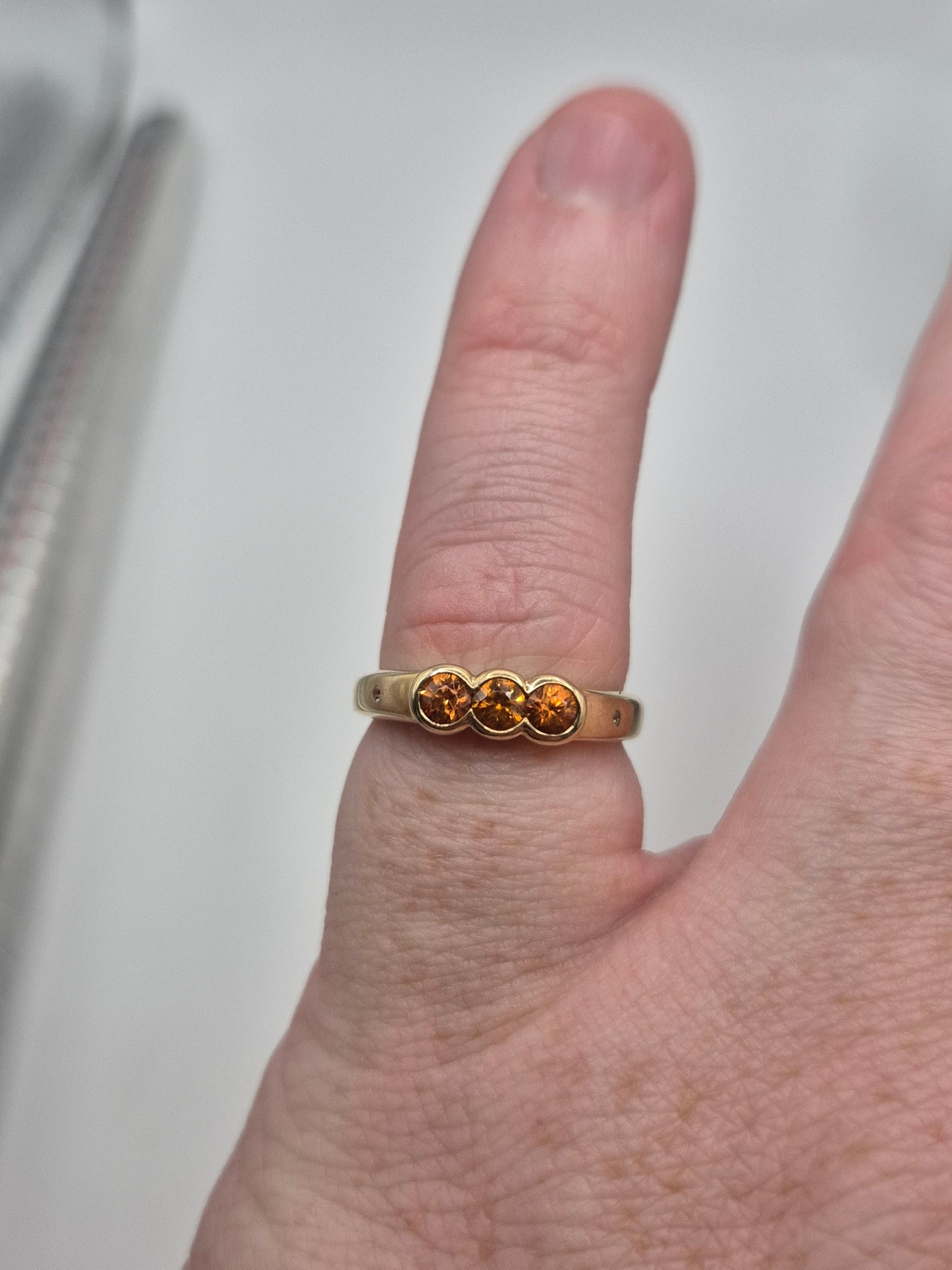 9ct gold orange sapphire ring