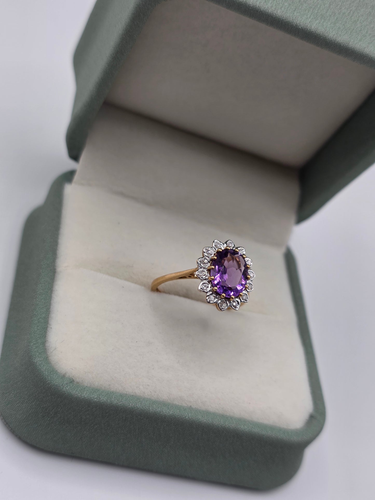 9ct gold amethyst and diamond ring