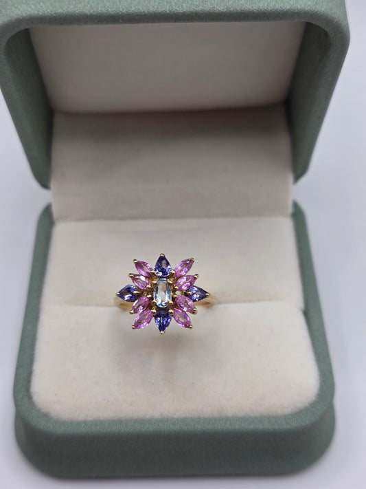 9ct gold aquamarine and sapphire cluster ring