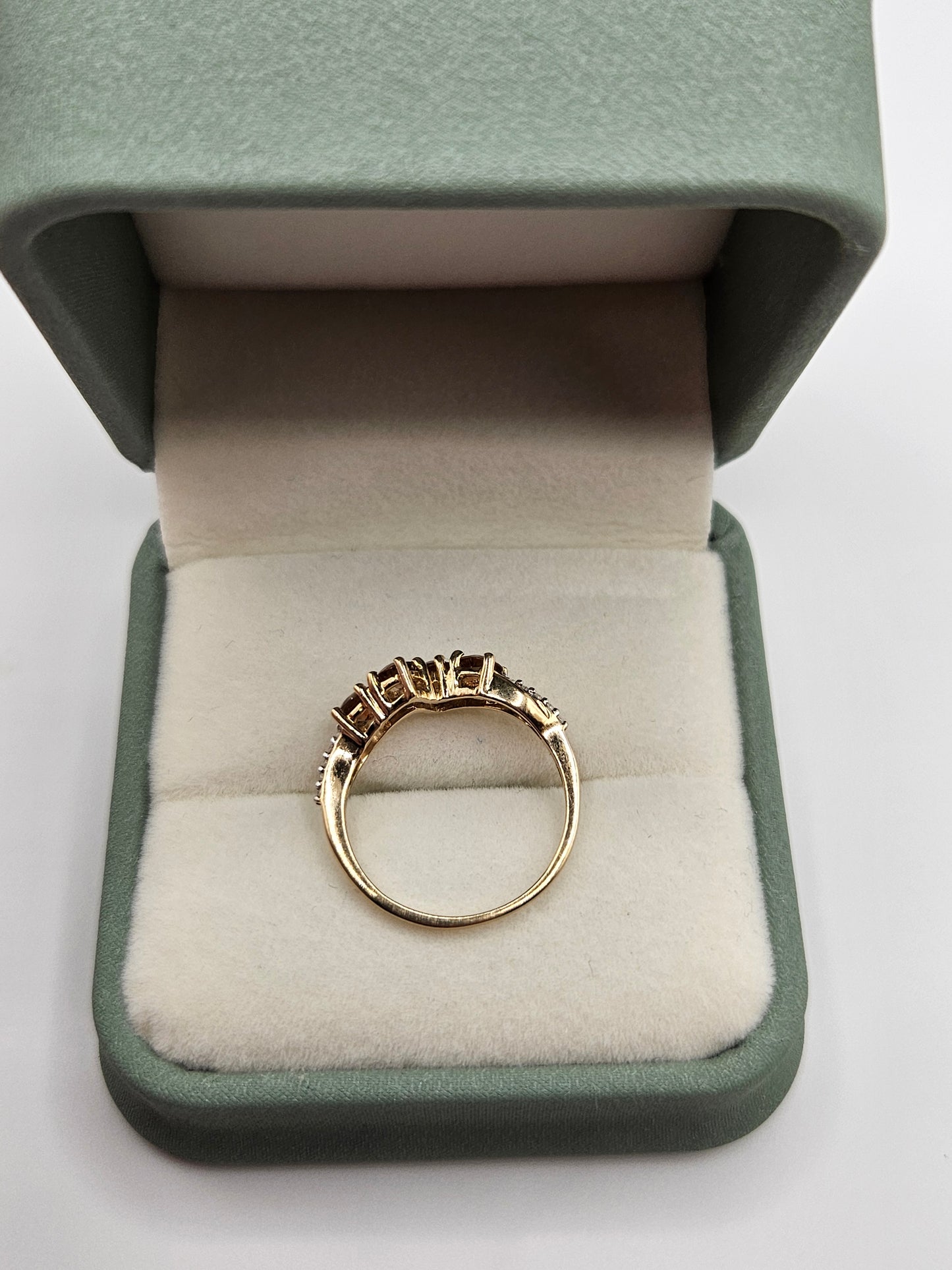 9ct gold quartz and cz ring