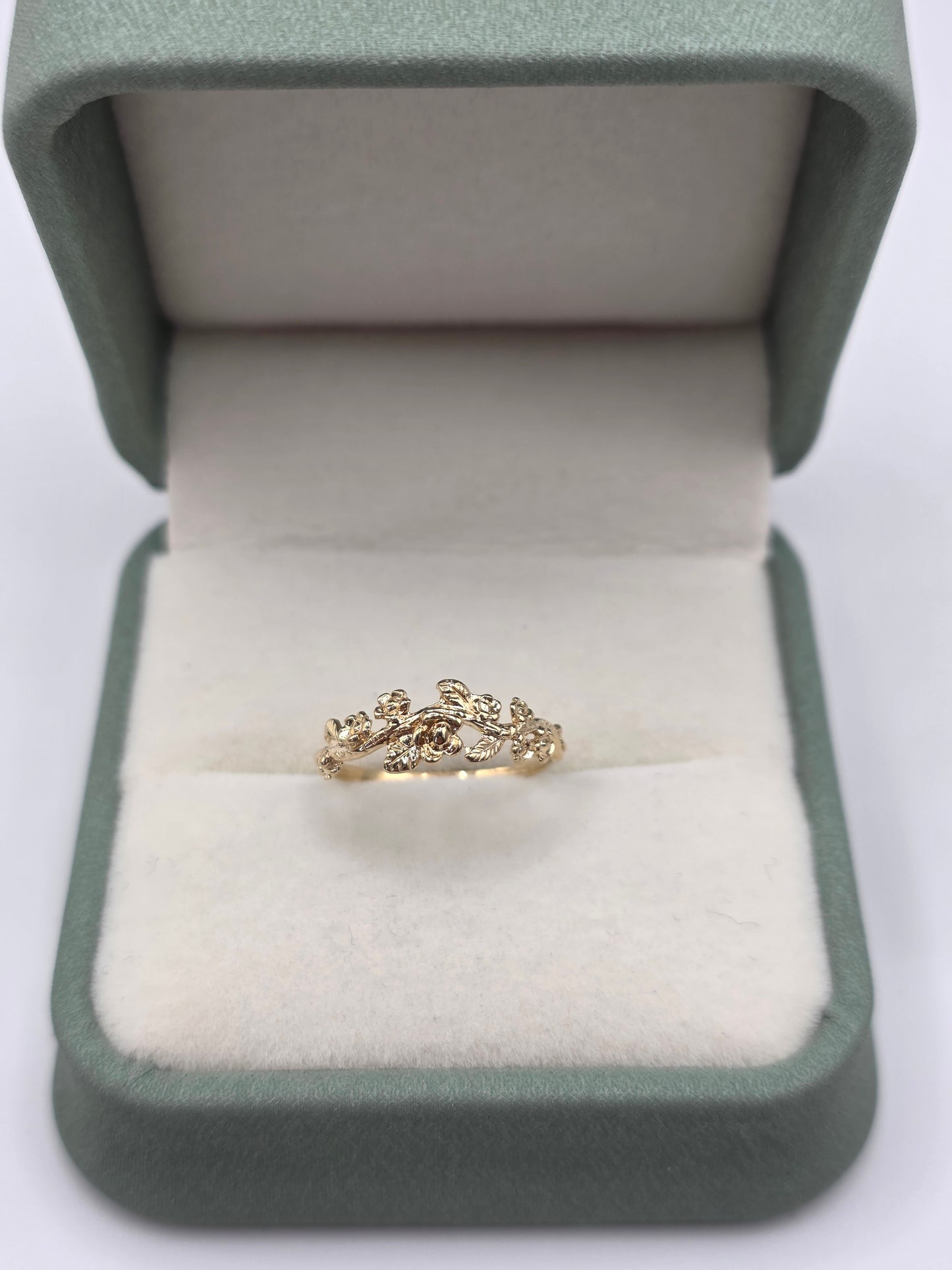 9ct gold forget me not ring
