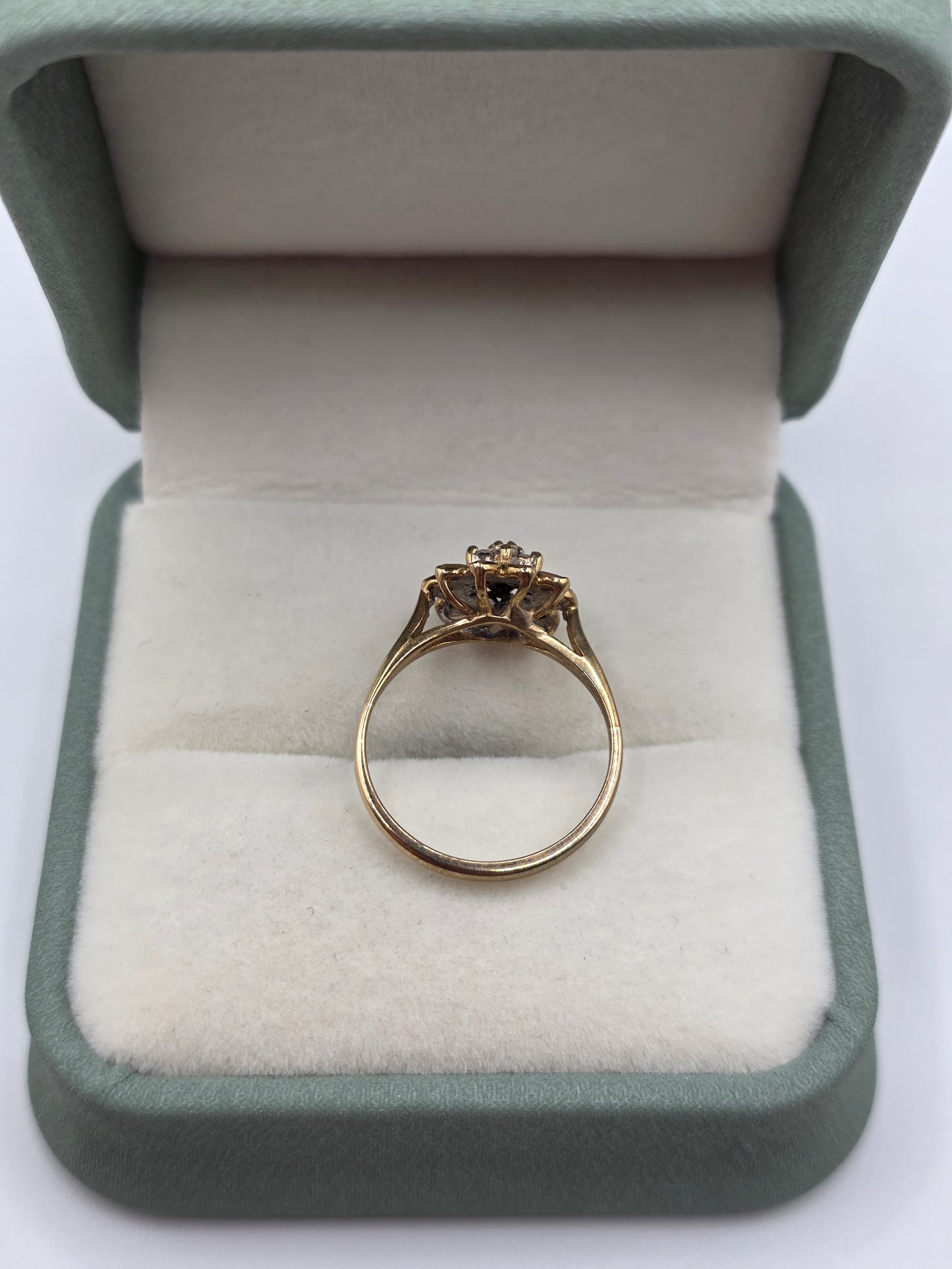 9ct gold diamond flower ring