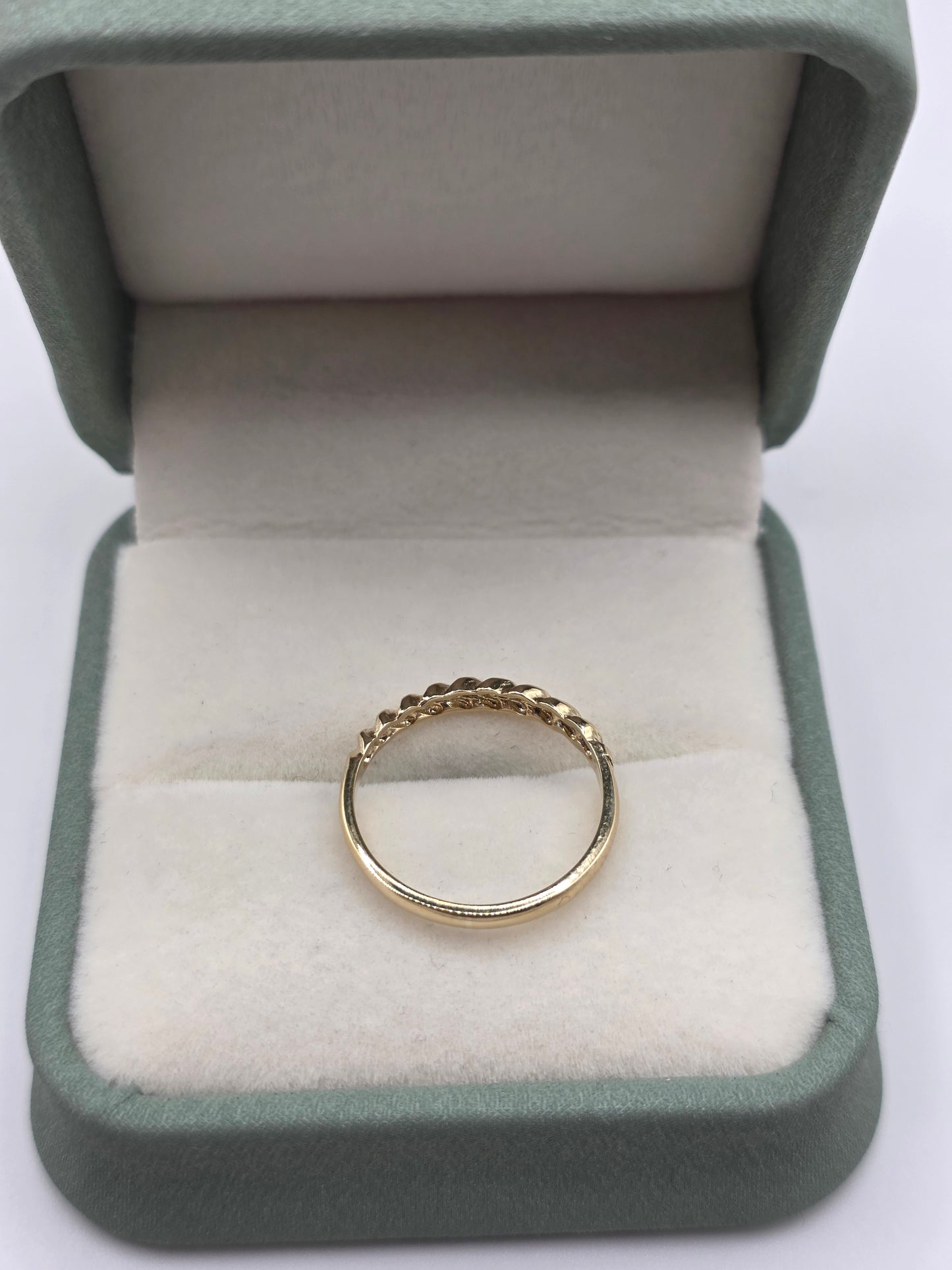 9ct gold croissant ring