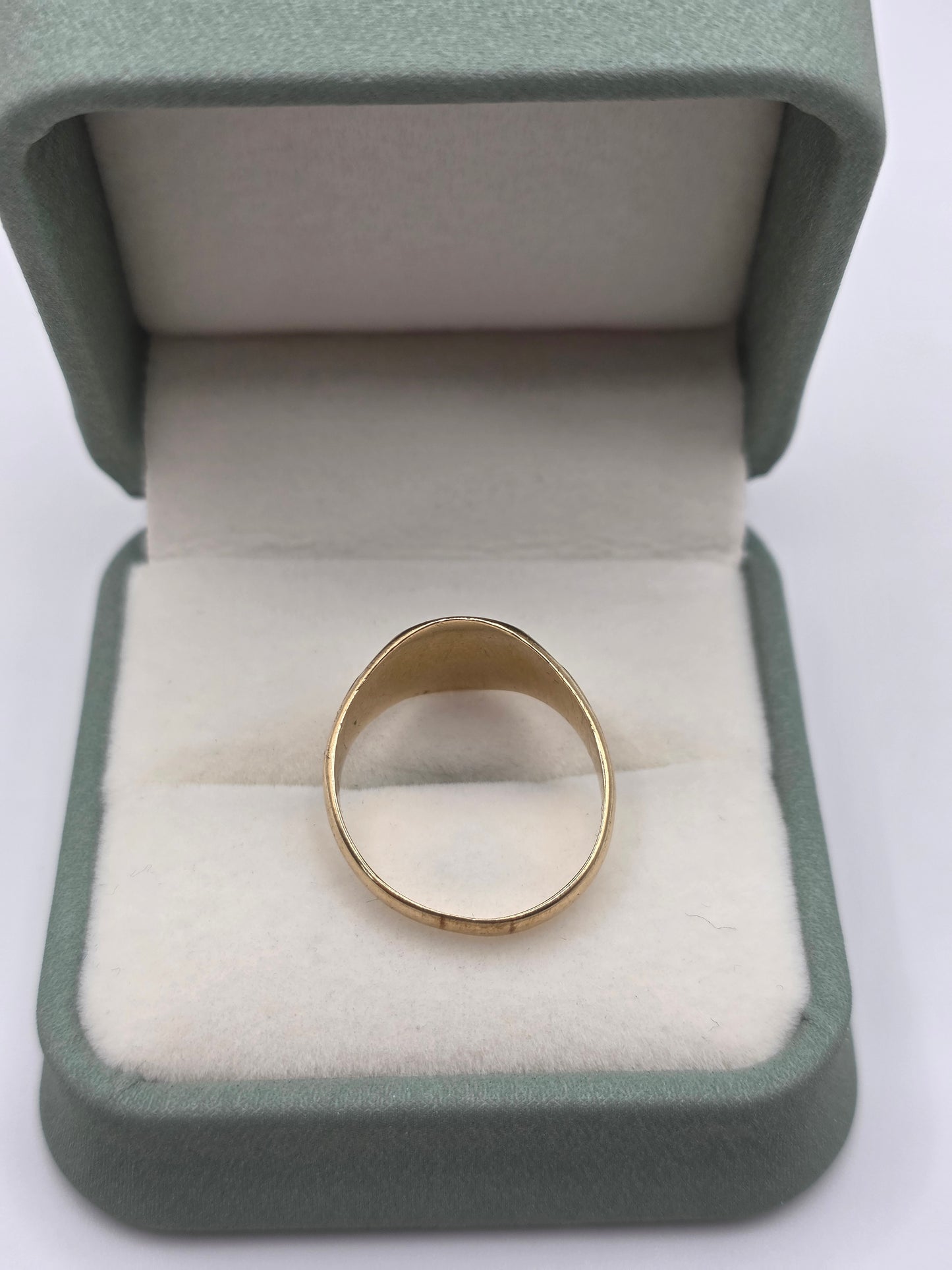 9ct gold signet ring