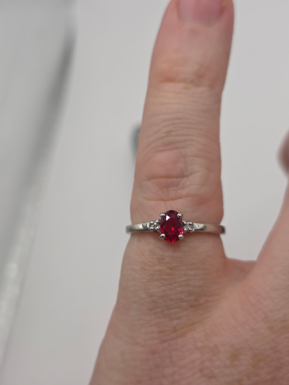 9ct white gold red spinel and diamond ring