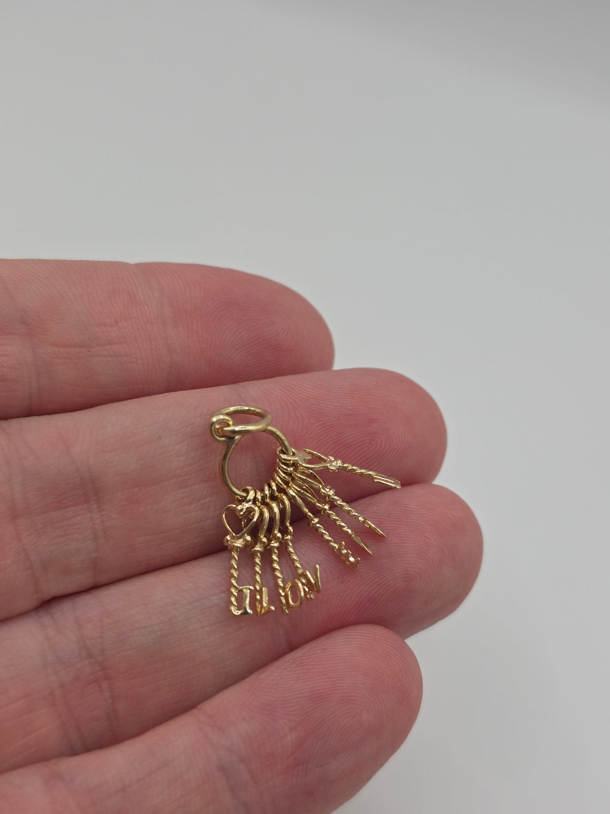 9ct gold "i love you" keys