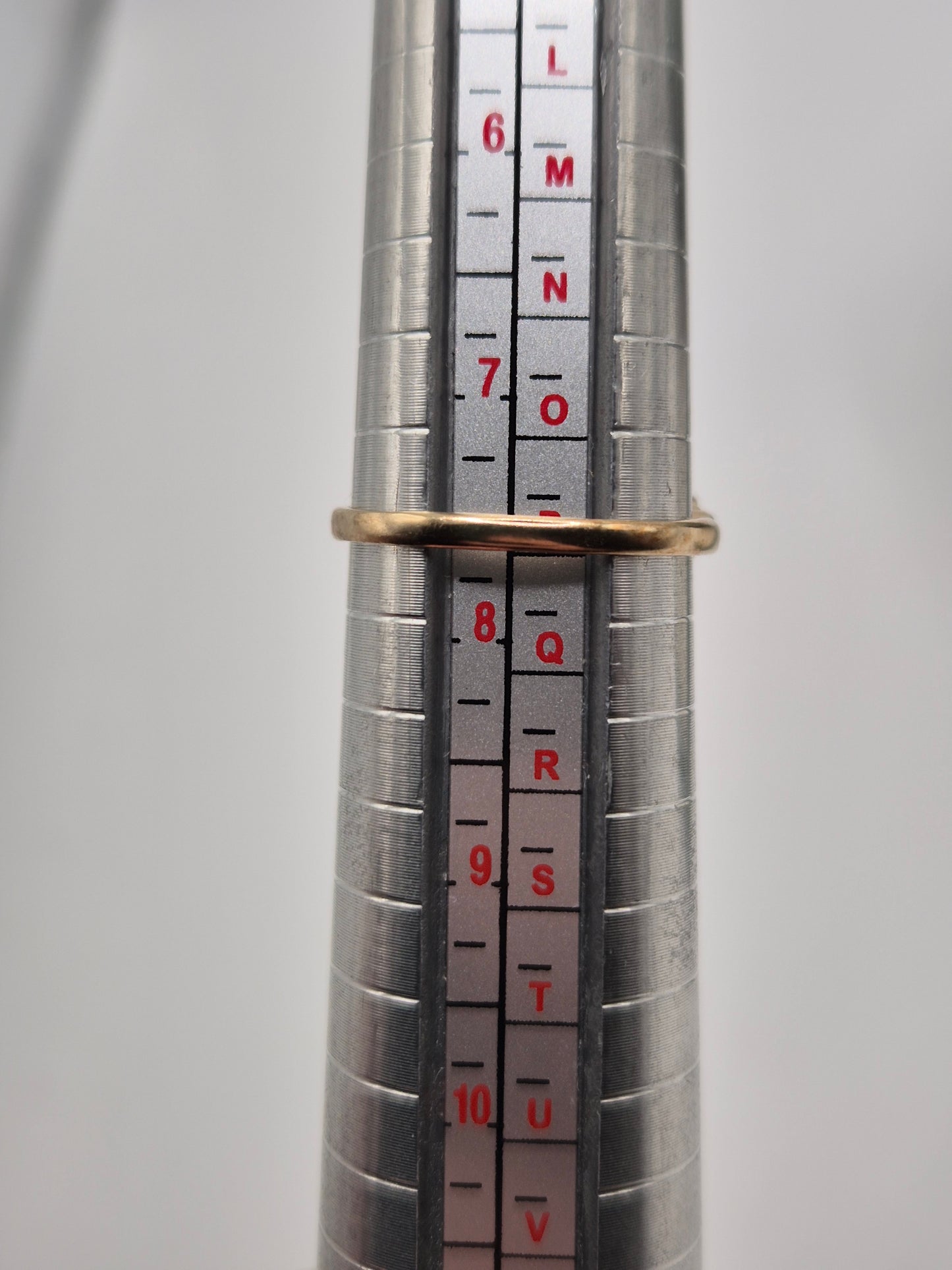 9ct gold sapphire and diamond ring