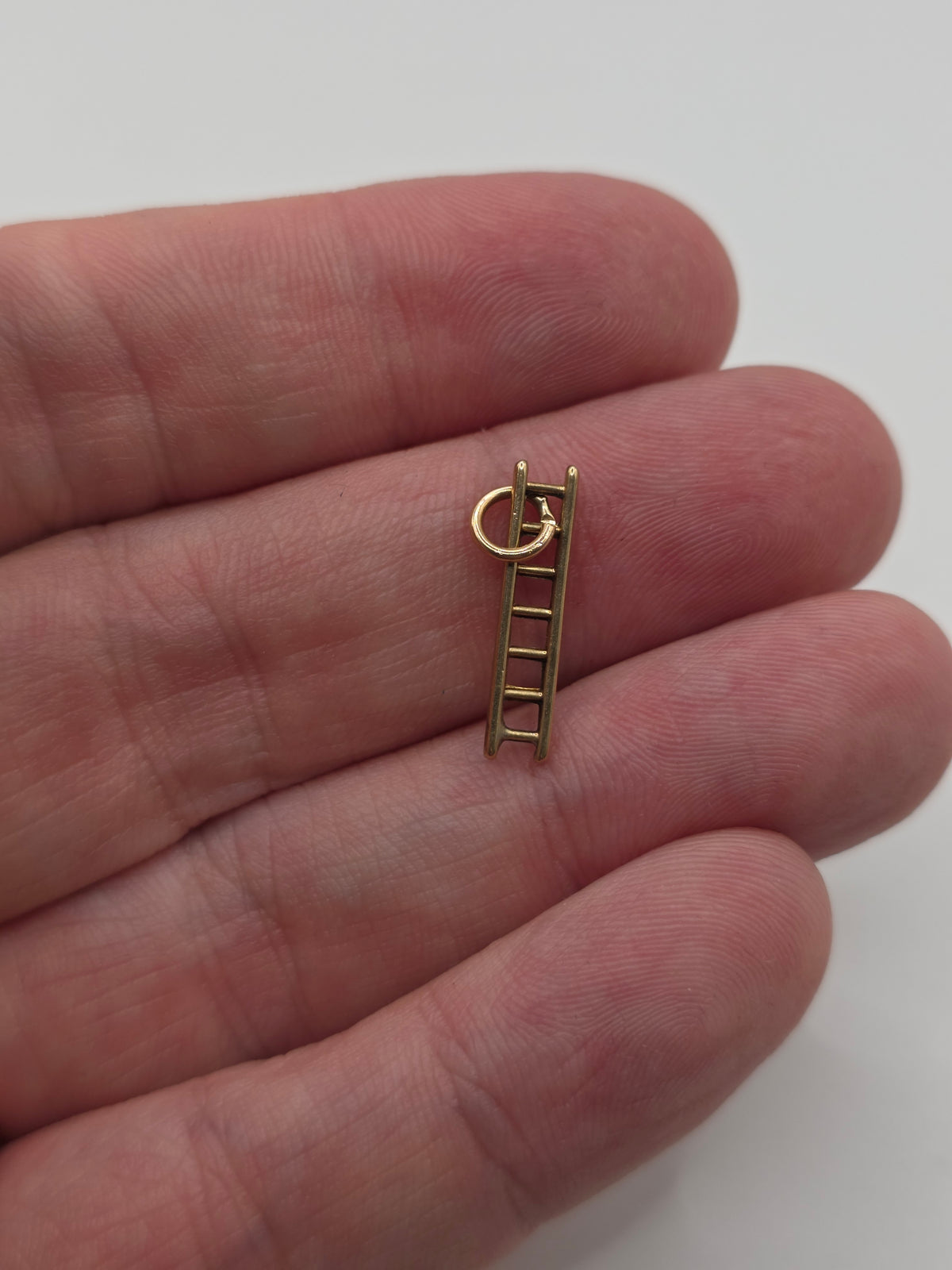 9ct gold ladder charm