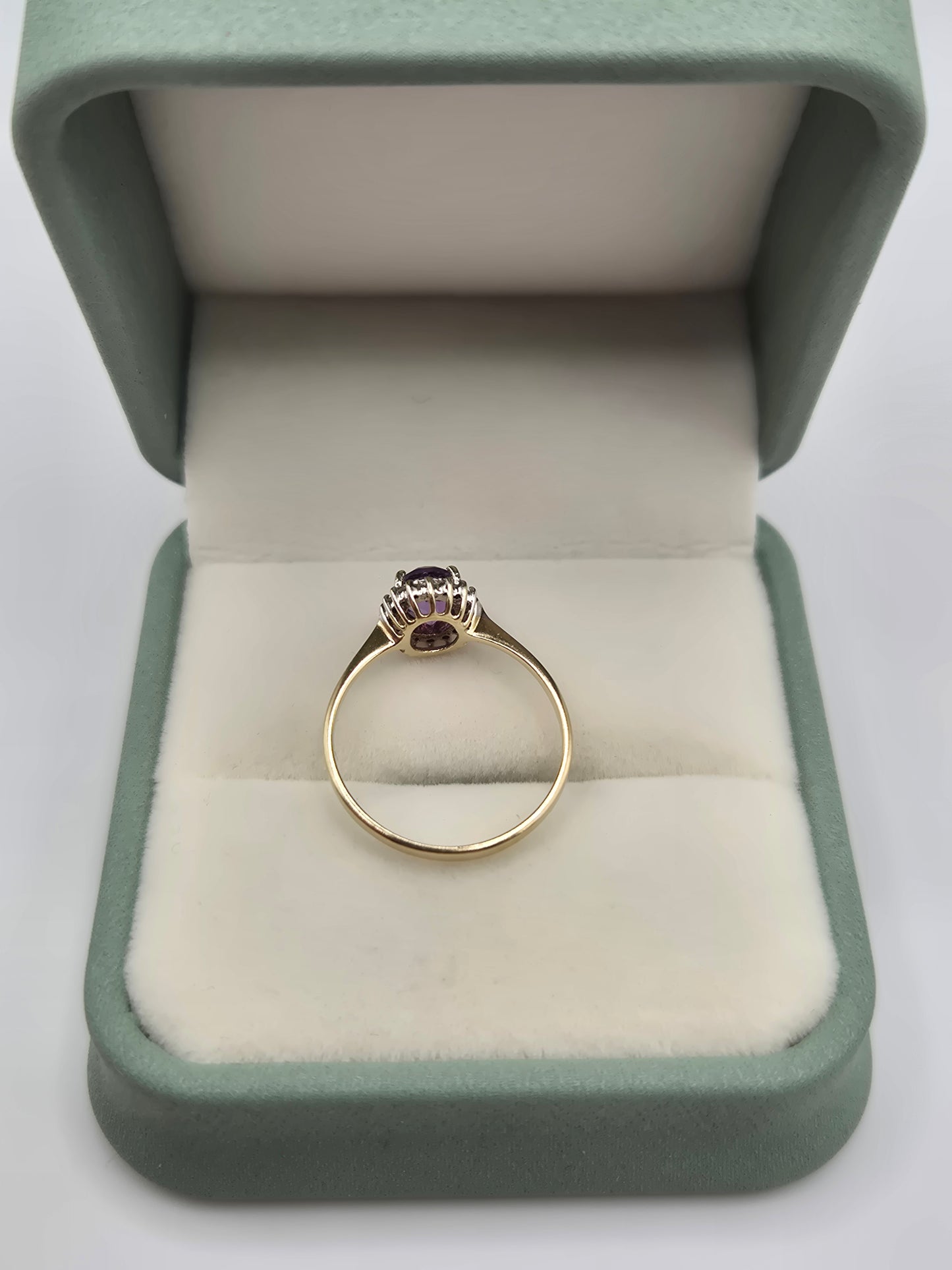 9ct gold amethyst and diamond ring