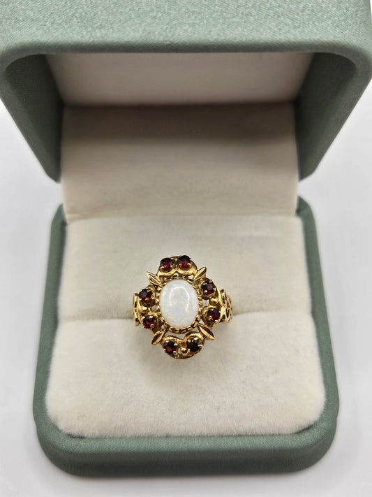 9ct gold opal and garnet ring