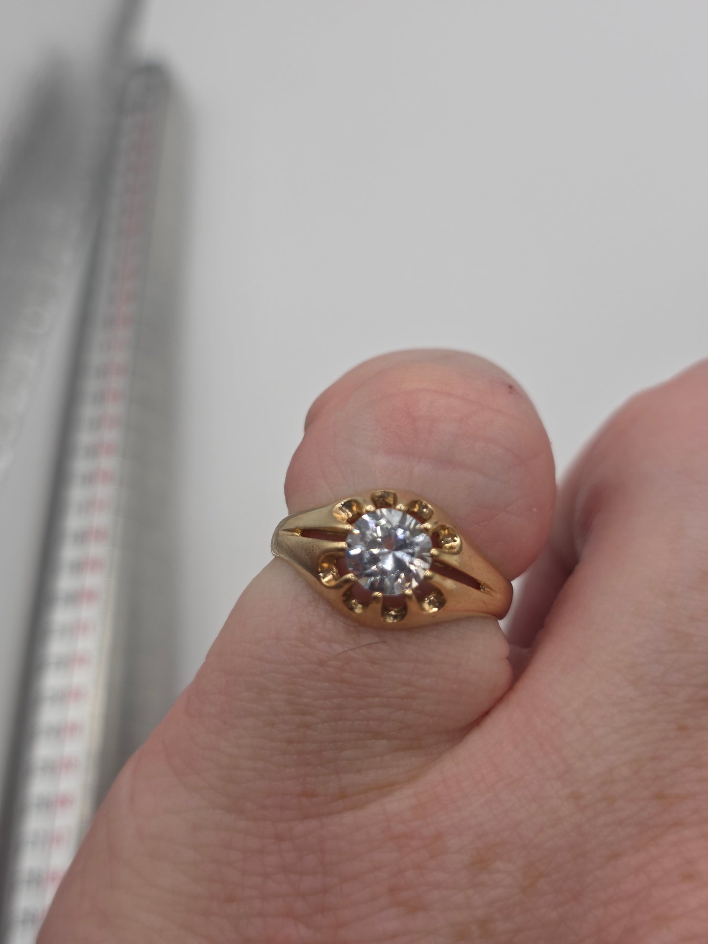 9ct gold cz gypsy ring