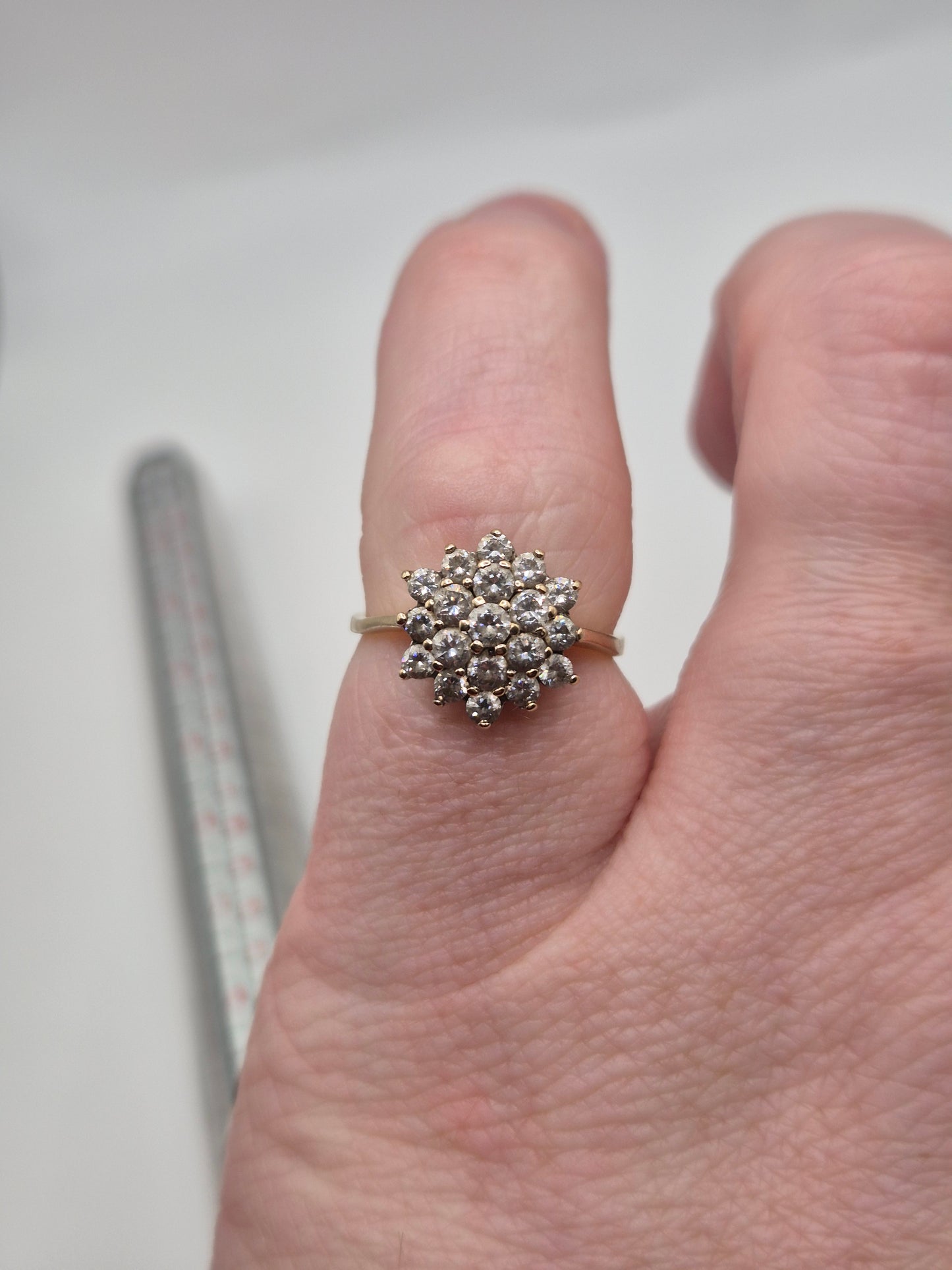 9ct gold cz cluster ring