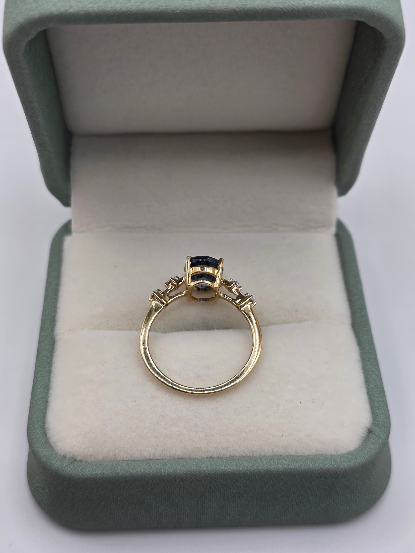 9ct gold topaz and spinel ring