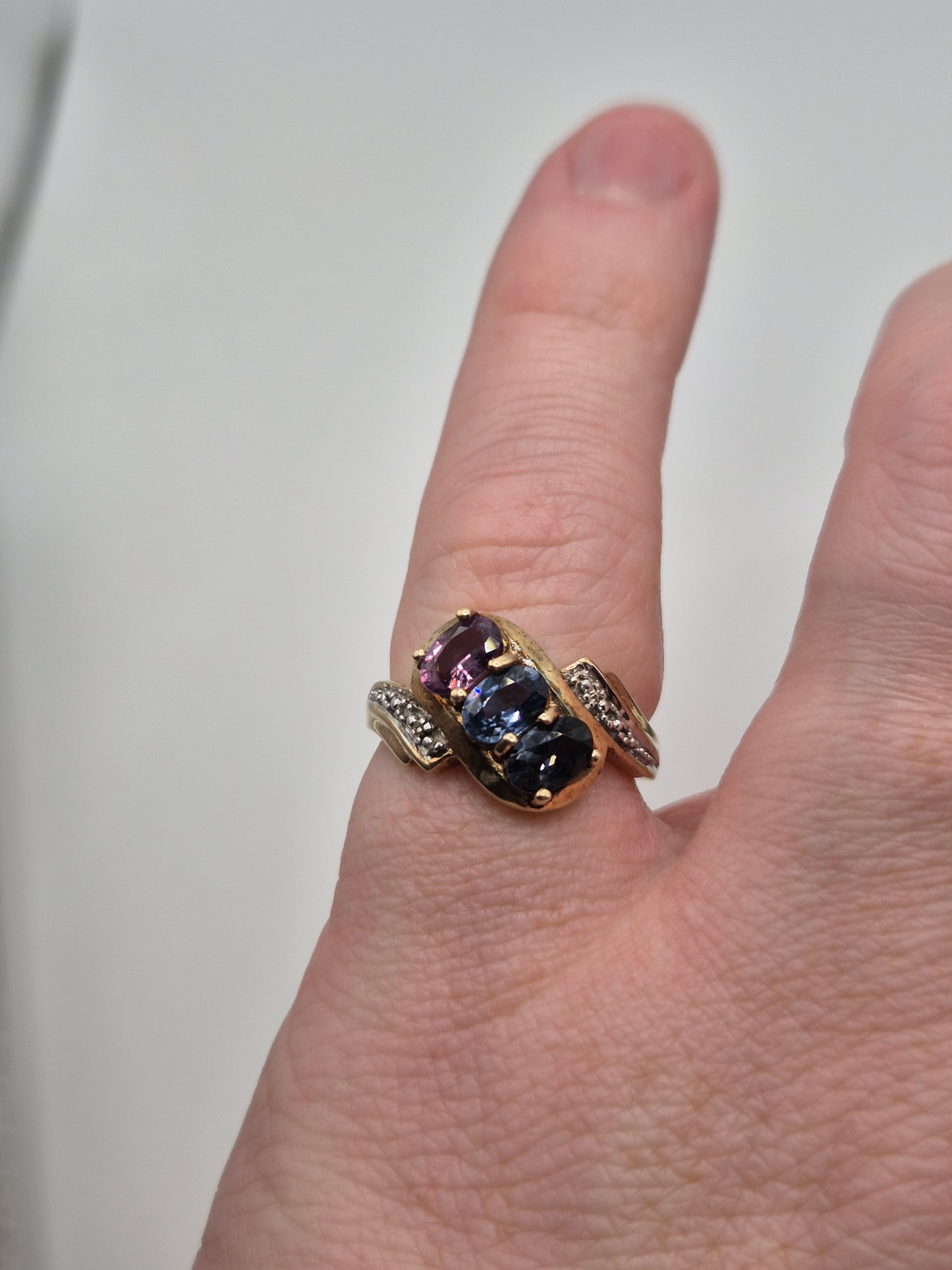 9ct gold multigem and diamond ring