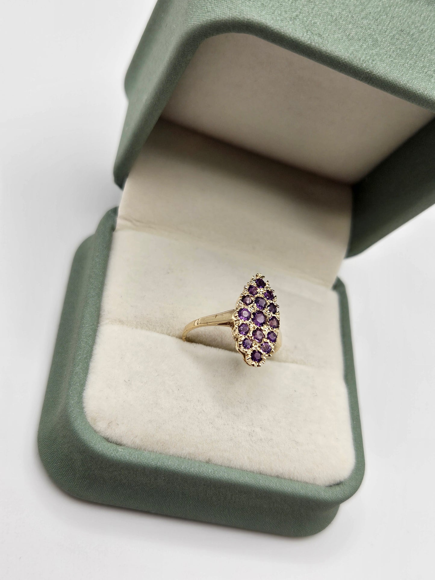 9ct gold amethyst navette ring