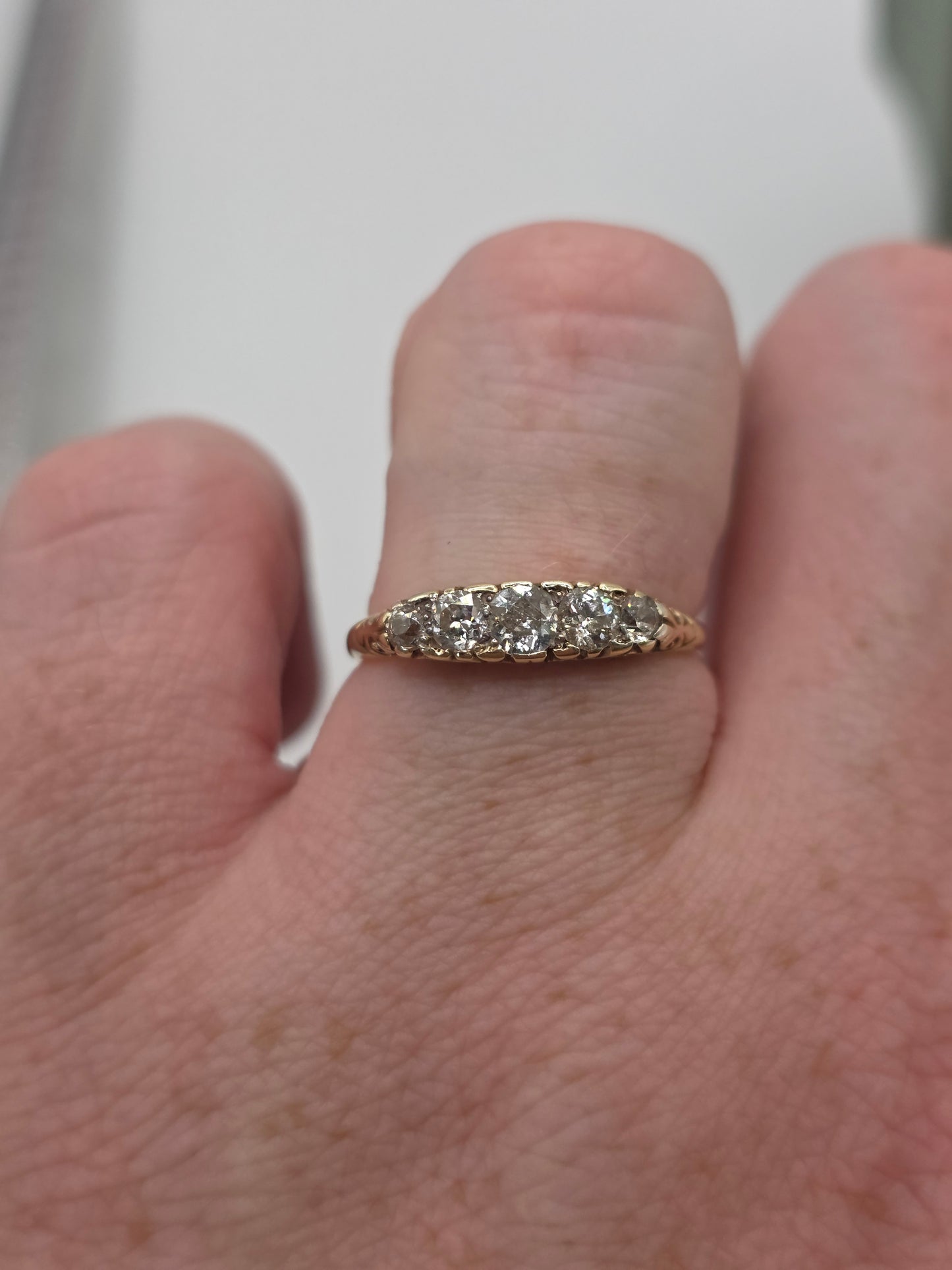 18ct gold diamond ring