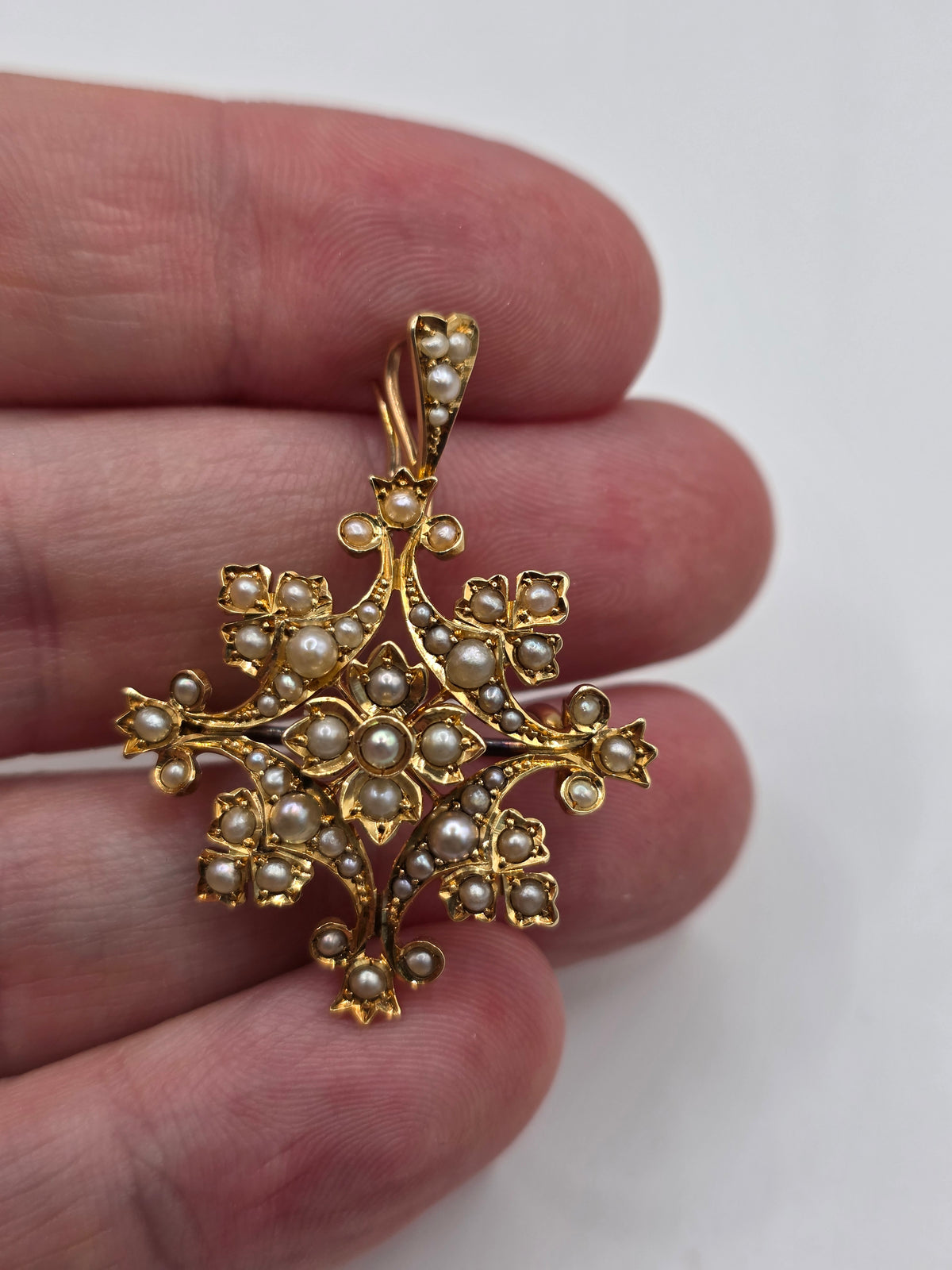 Victorian 15ct gold pearl pendant/brooch