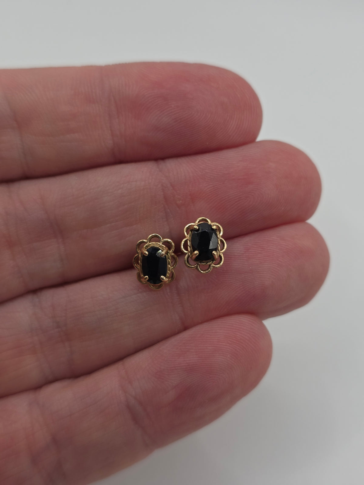 9ct gold sapphire earrings