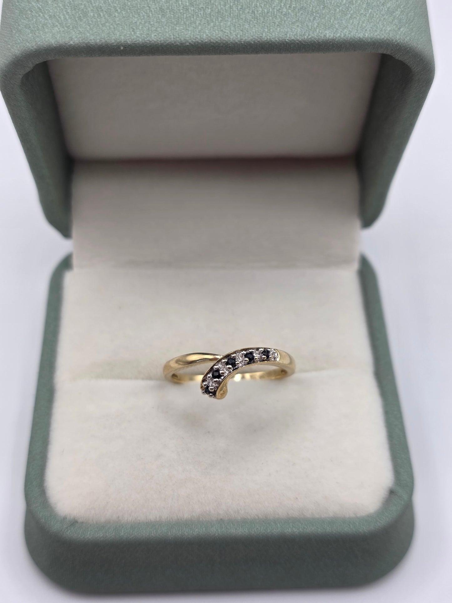 9ct gold sapphire and diamond wishbone ring