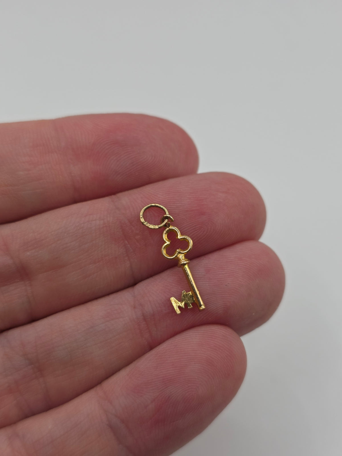9ct gold initial M key charm