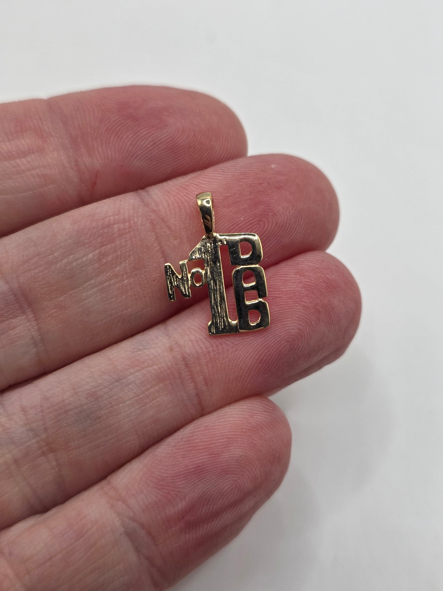 9ct gold no1. Dad pendant