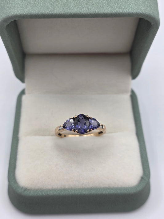9ct gold iolite and zircon ring
