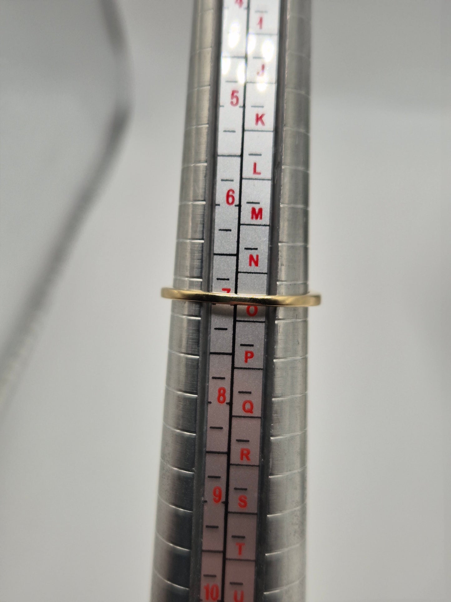 9ct gold topaz and diamond ring