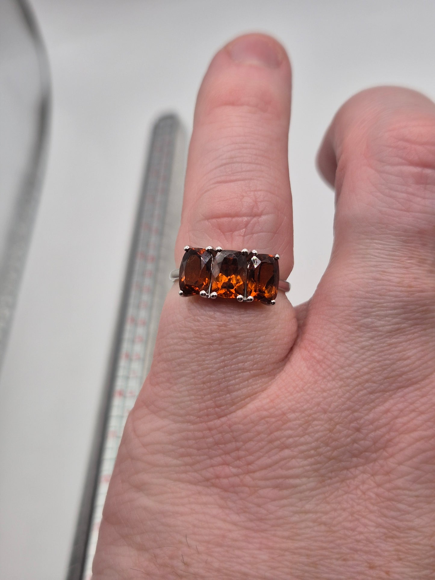 9ct white gold citrine ring