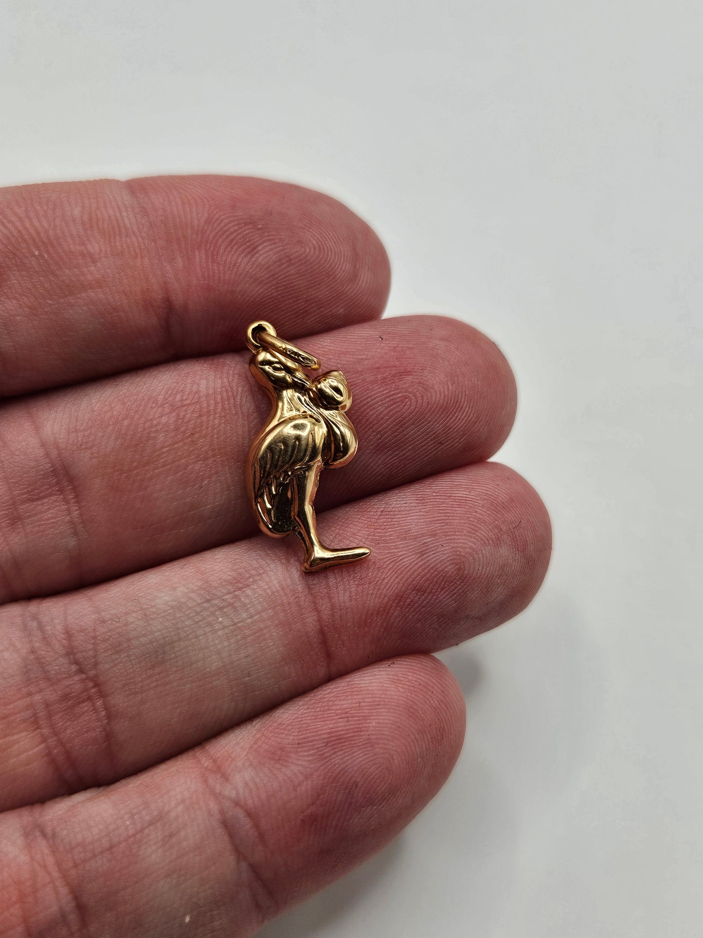 9ct gold stalk pendant