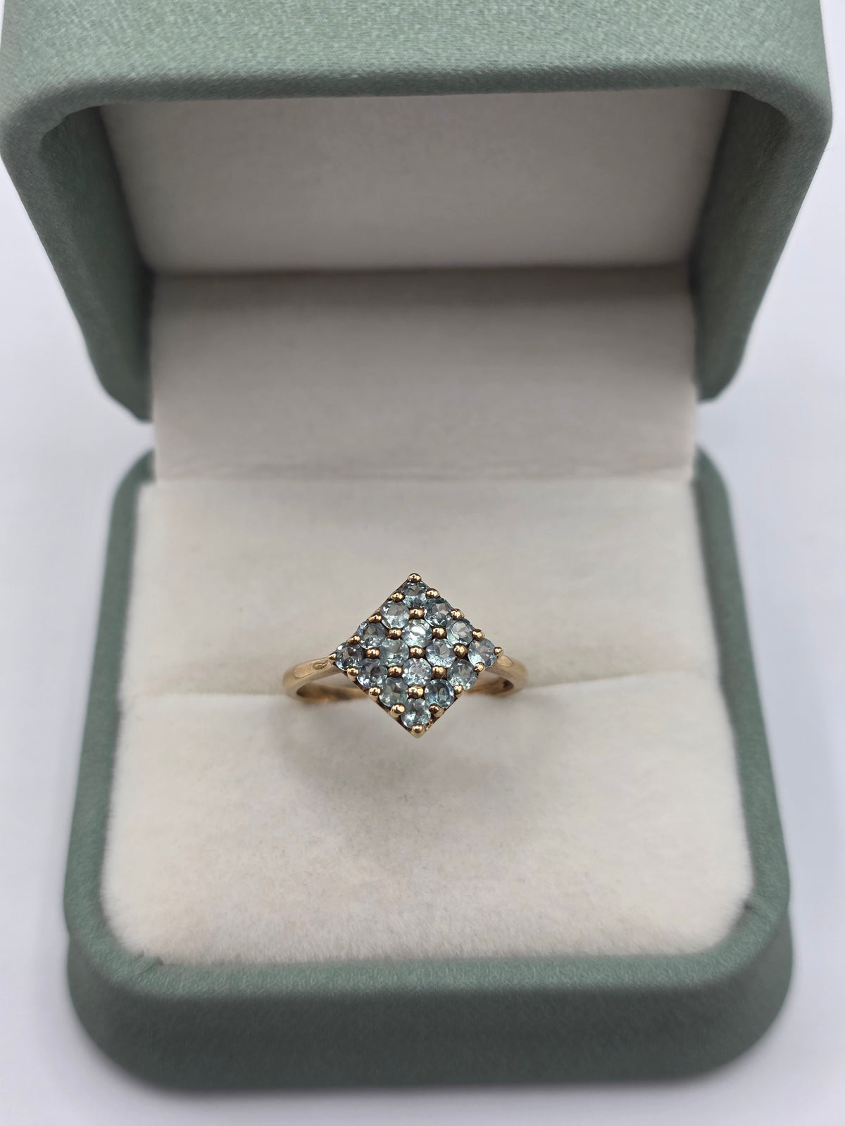 9ct gold alexandrite ring