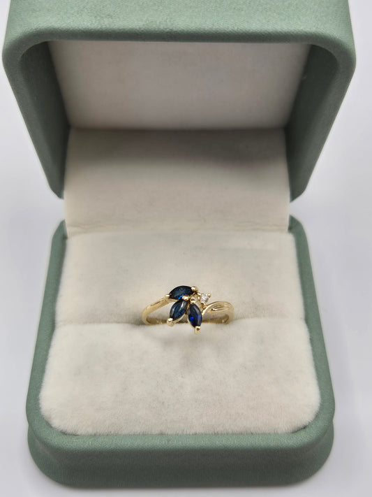 9ct gold sapphire and diamond ring